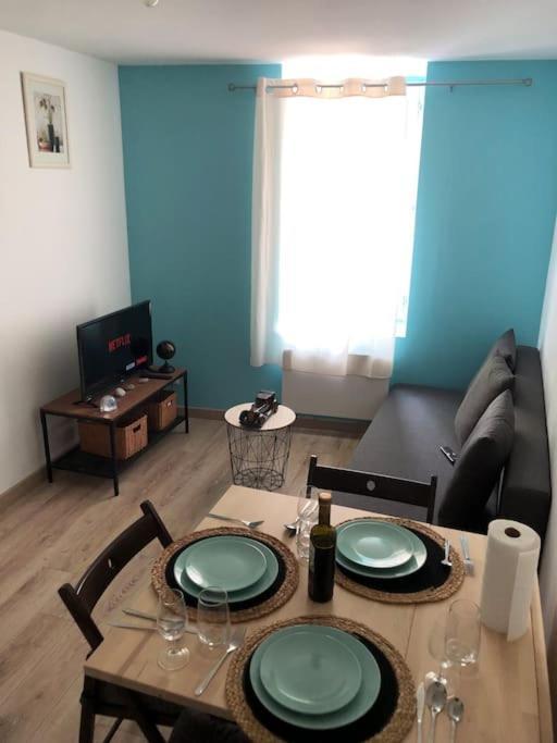 Superbe Appartement Meuble Refait A Neuf Tricastin Pierrelatte Extérieur photo